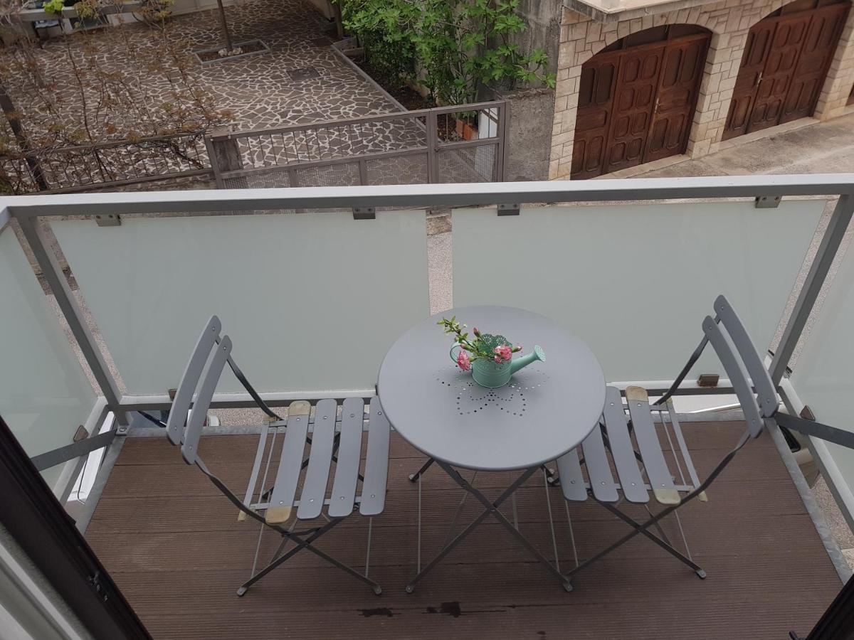 Studio Flat For 2 Daire Makarska Dış mekan fotoğraf